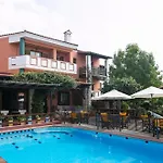 Appart hôtel Ammon Garden 3*