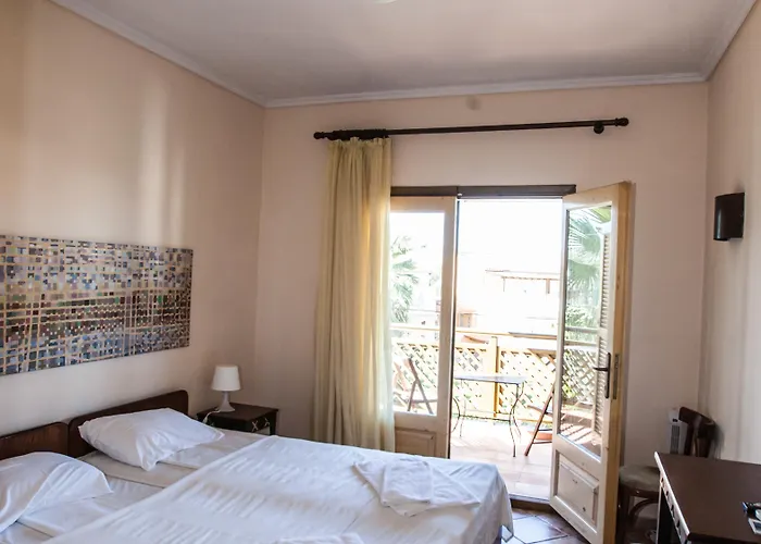 شقة فندقية Ammon Garden 3*