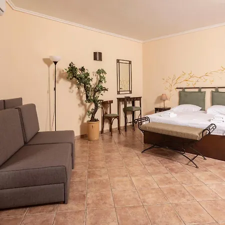 Ammon Garden Pefkochori