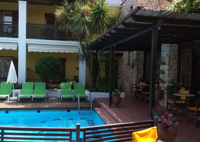 Apartmanhotel Ammon Garden Pefkohóri